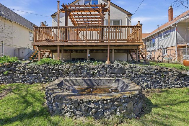 1317 S Grove St, Spokane, WA 99204