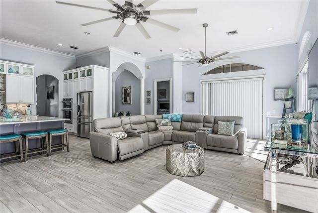 6160 56th Avenue, Vero Beach, FL 32967