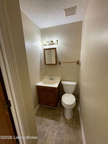 11621 Tazwell Dr, Louisville, KY 40245