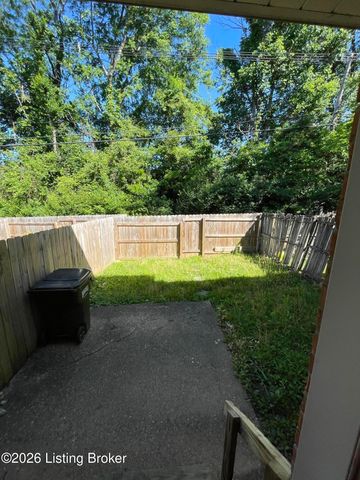 11621 Tazwell Dr, Louisville, KY 40245