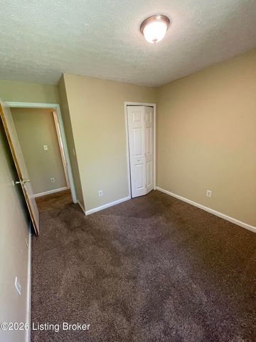 11621 Tazwell Dr, Louisville, KY 40245