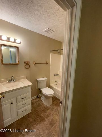11621 Tazwell Dr, Louisville, KY 40245
