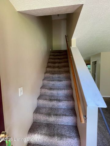 11621 Tazwell Dr, Louisville, KY 40245