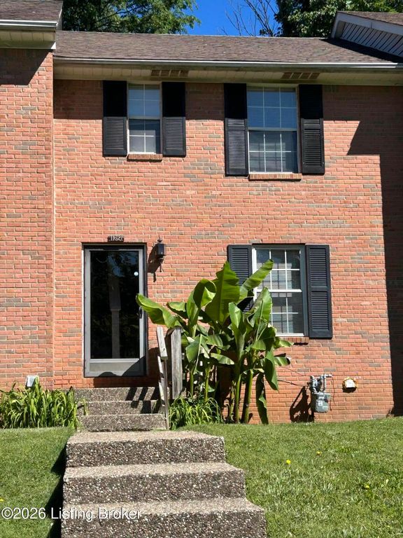 11621 Tazwell Dr, Louisville, KY 40245