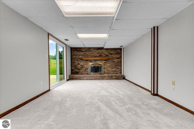 12789 12 Mile Road, South Lyon, MI 48178