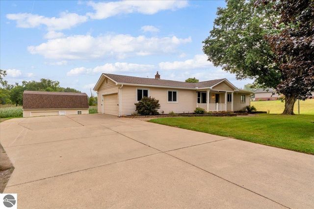 12789 12 Mile Road, South Lyon, MI 48178