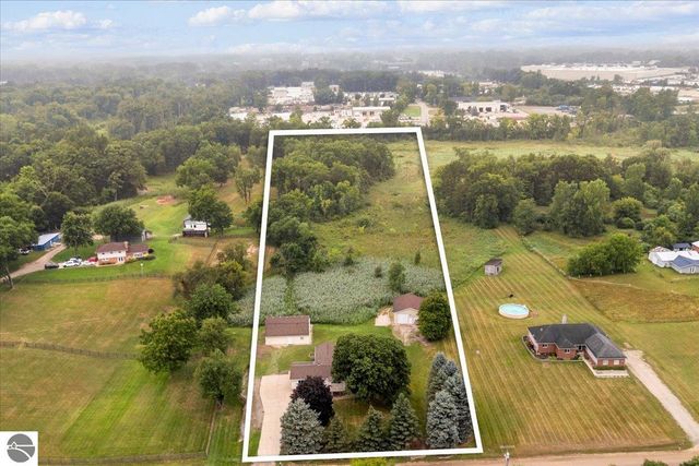 12789 12 Mile Road, South Lyon, MI 48178