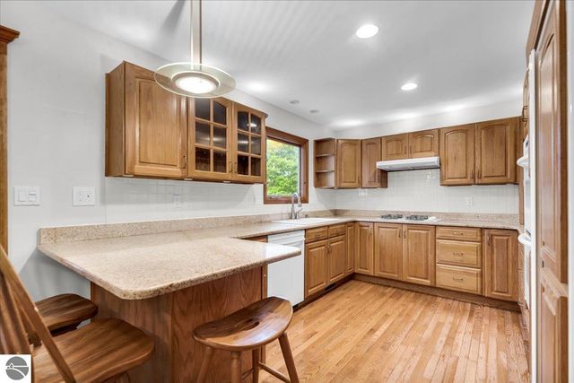 12789 12 Mile Road, South Lyon, MI 48178