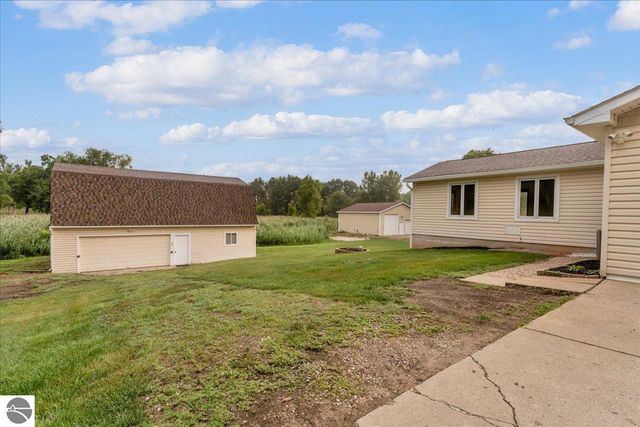 12789 12 Mile Road, South Lyon, MI 48178