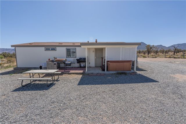 26012 N Hummingbird Lane, Meadview, AZ 86444