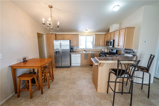 26012 N Hummingbird Lane, Meadview, AZ 86444