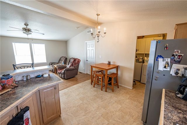 26012 N Hummingbird Lane, Meadview, AZ 86444