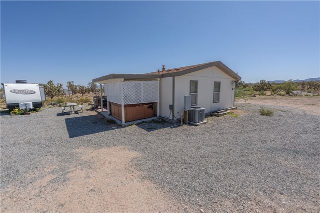 26012 N Hummingbird Lane, Meadview, AZ 86444