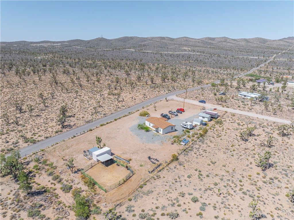 26012 N Hummingbird Lane, Meadview, AZ 86444