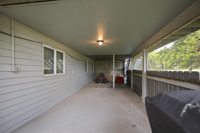 8173 112th Street NW, Annandale, MN 55302