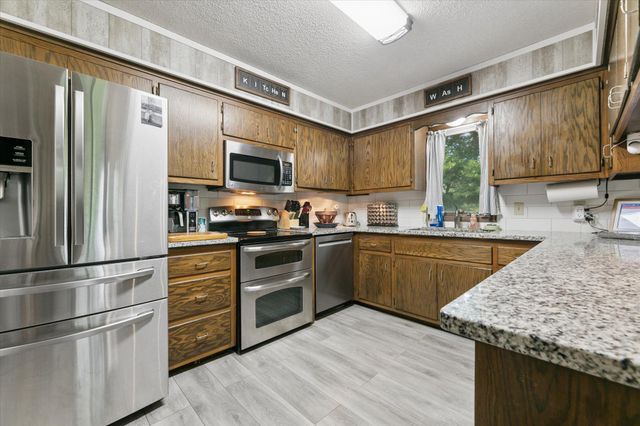 8173 112th Street NW, Annandale, MN 55302