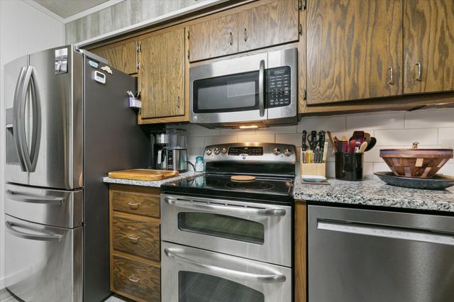 8173 112th Street NW, Annandale, MN 55302