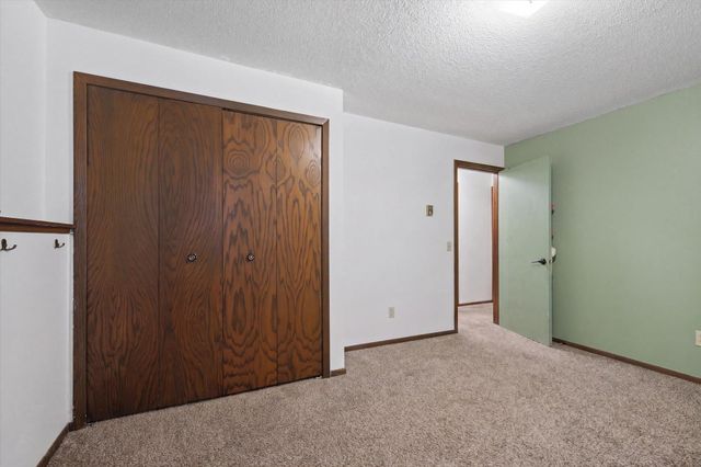8173 112th Street NW, Annandale, MN 55302