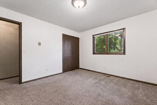 8173 112th Street NW, Annandale, MN 55302