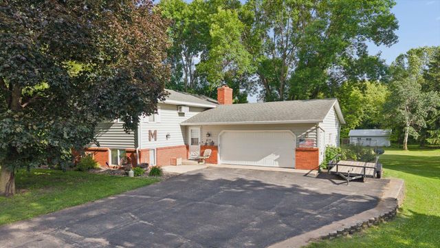8173 112th Street NW, Annandale, MN 55302