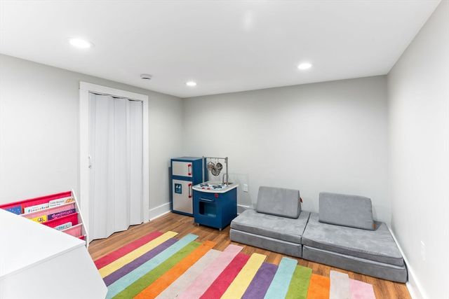 122 Samoset Ave, Mansfield, MA 02048