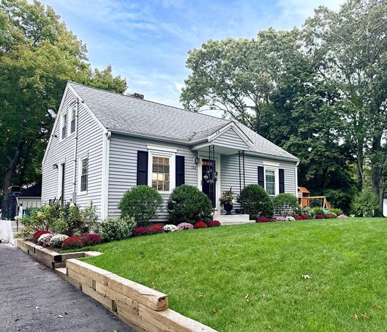 122 Samoset Ave, Mansfield, MA 02048