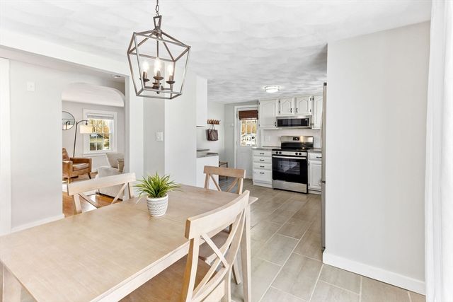 122 Samoset Ave, Mansfield, MA 02048