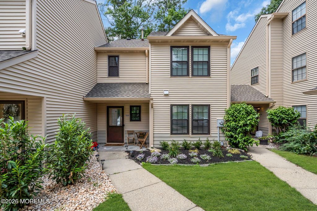 1201 Dahlia Court, Jackson, NJ 08527