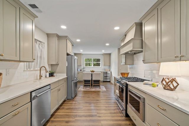 281 BRIARBROOK CV, Collierville, TN 38017