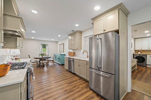 281 BRIARBROOK CV, Collierville, TN 38017