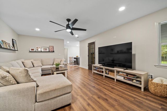 281 BRIARBROOK CV, Collierville, TN 38017