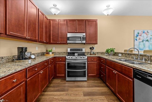 2613 Leytonstone DR # 377, Chesapeake, VA 23321