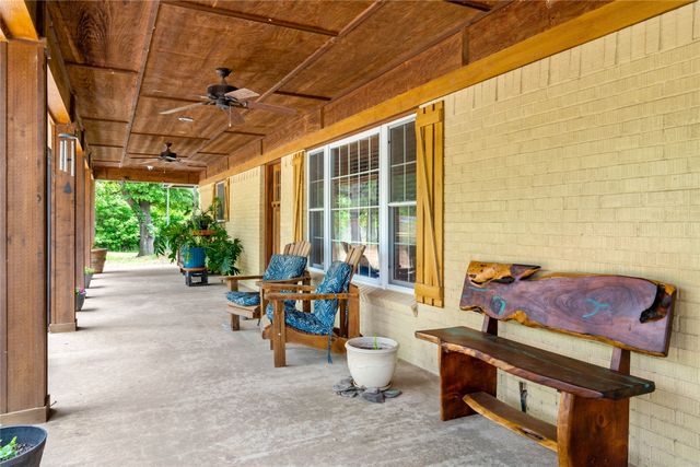 10860 Farm Road 197, Arthur City, TX 75411