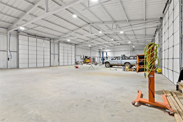 10860 Farm Road 197, Arthur City, TX 75411