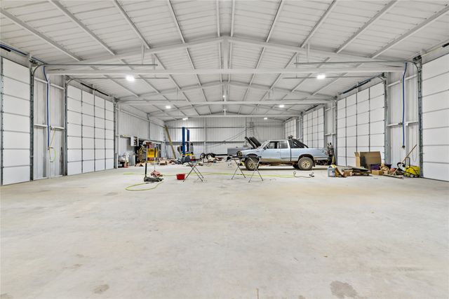 10860 Farm Road 197, Arthur City, TX 75411
