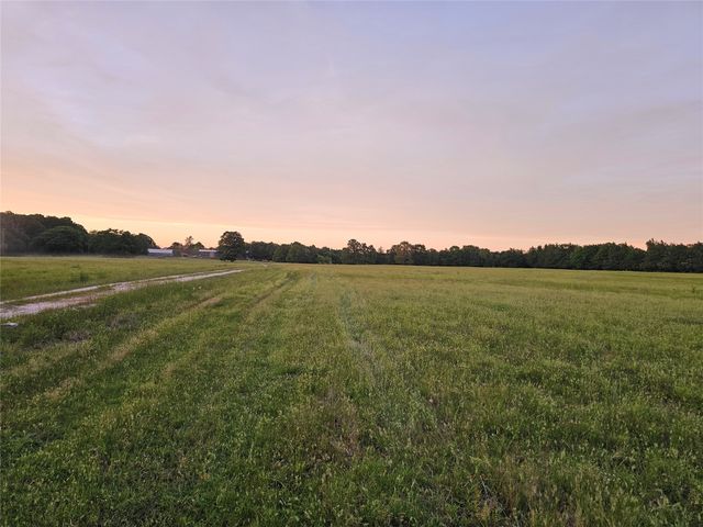 10860 Farm Road 197, Arthur City, TX 75411