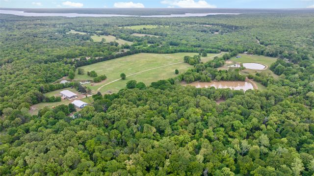 10860 Farm Road 197, Arthur City, TX 75411