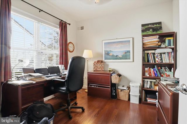 44420 SUNSET MAPLE DR, Ashburn, VA 20147