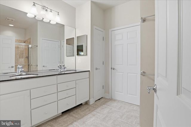 44420 SUNSET MAPLE DR, Ashburn, VA 20147