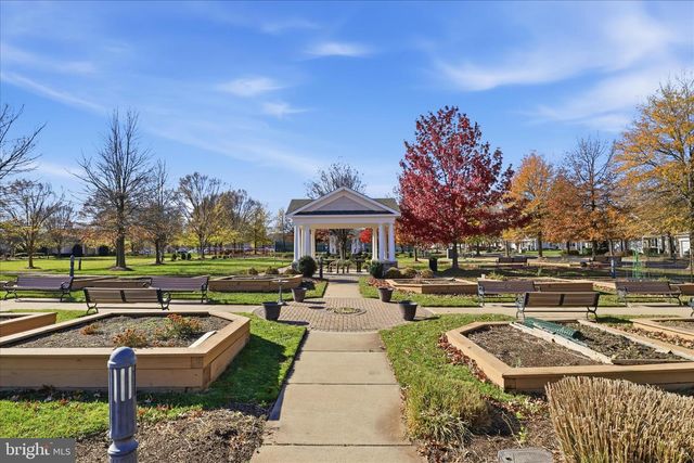 44420 SUNSET MAPLE DR, Ashburn, VA 20147