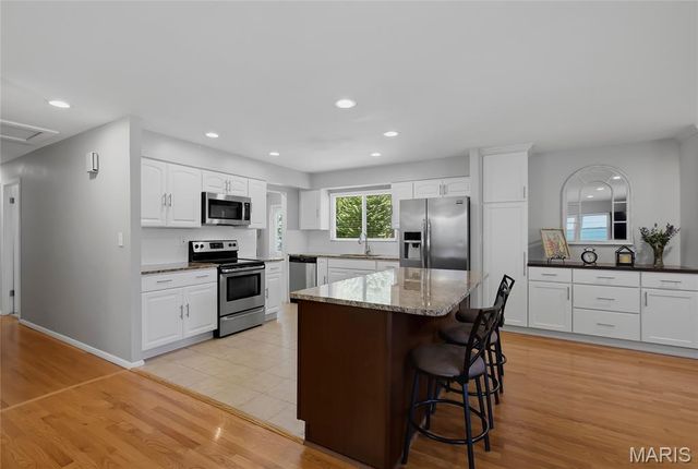 2509 Annalee Avenue, Brentwood, MO 63144