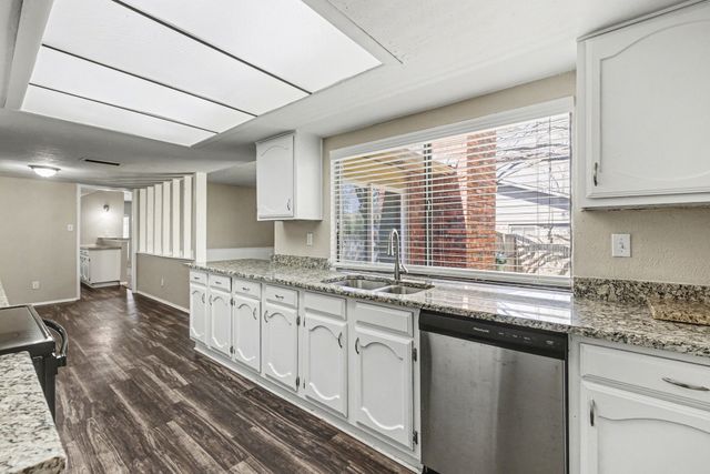 2312 Chinaberry Drive, Bedford, TX 76021