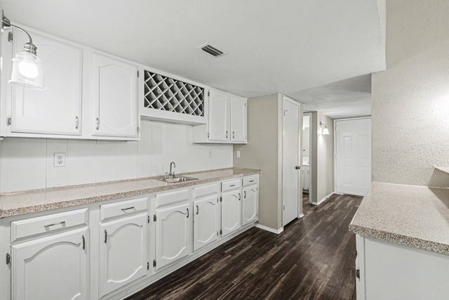 2312 Chinaberry Drive, Bedford, TX 76021