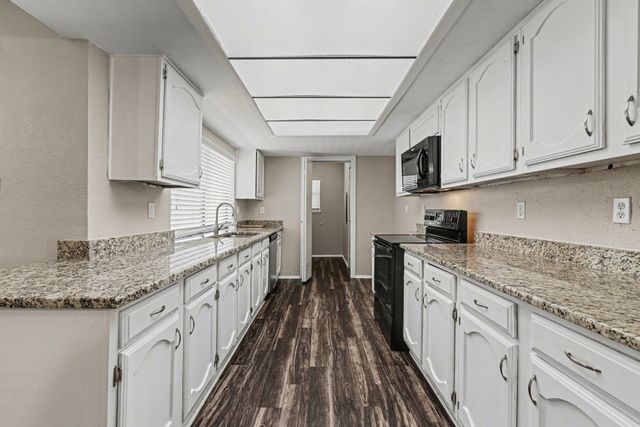 2312 Chinaberry Drive, Bedford, TX 76021