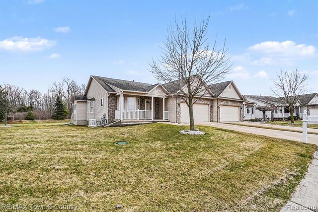 6462 Royal Club Drive, Flushing, MI 48433