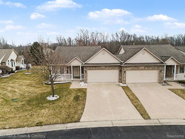 6462 Royal Club Drive, Flushing, MI 48433