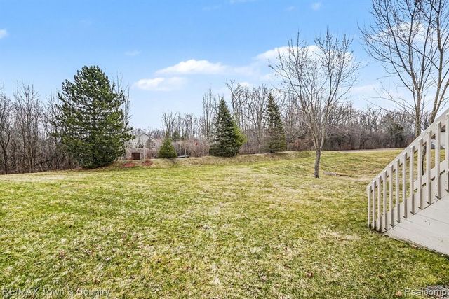 6462 Royal Club Drive, Flushing, MI 48433