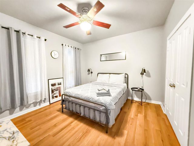 2216 Chenevert Street 4, Houston, TX 77003