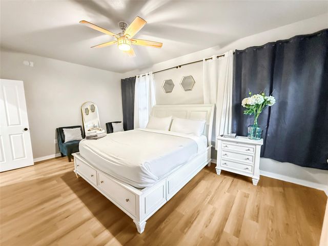 2216 Chenevert Street 4, Houston, TX 77003