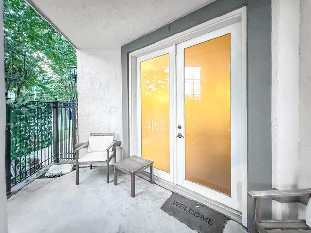 2216 Chenevert Street 4, Houston, TX 77003